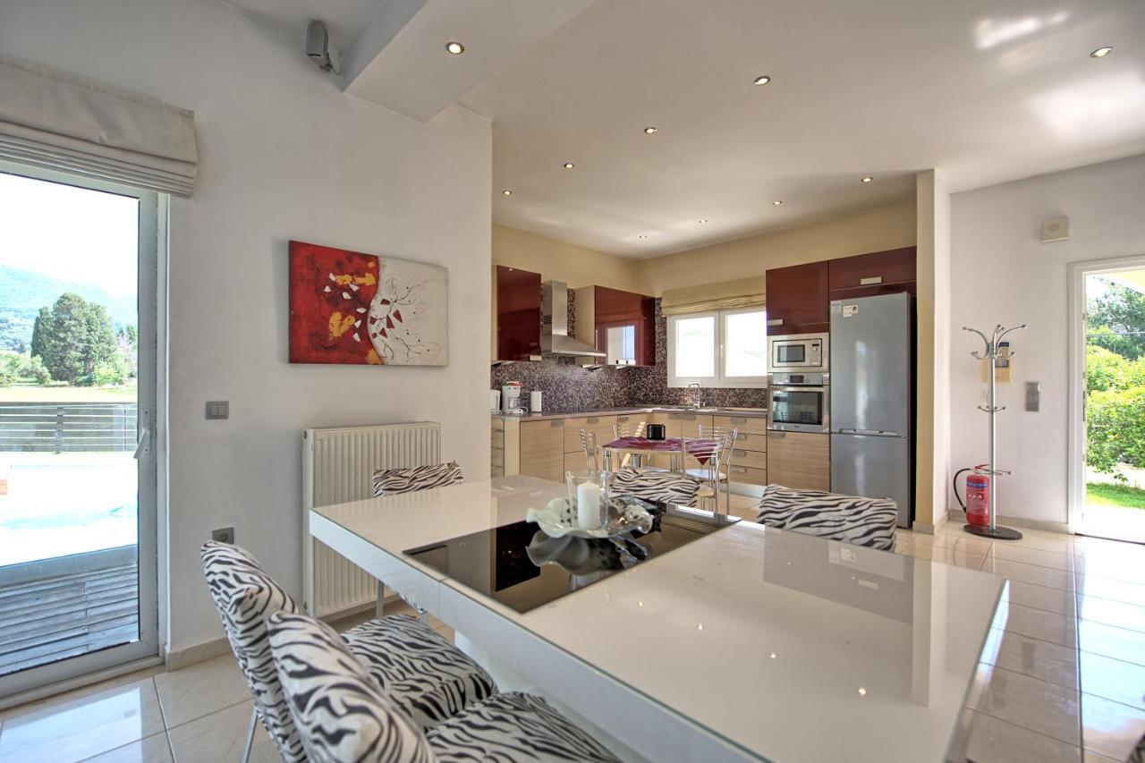 Beach Villa Christina By Posarellivillas Acharavi  Exteriör bild